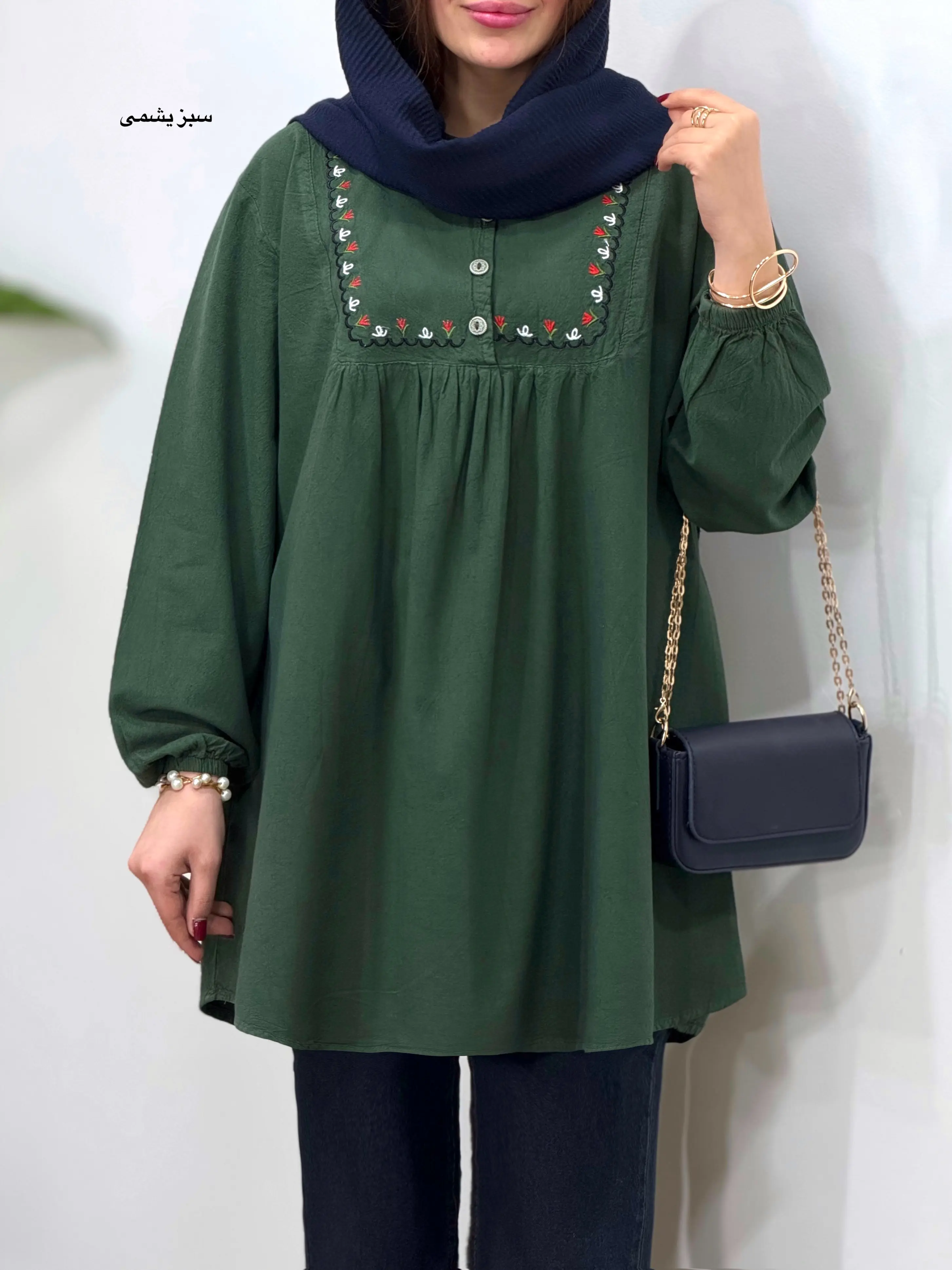 مانتو گلدوزی آیسو گیسو